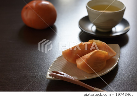 柿子和茶 19748463