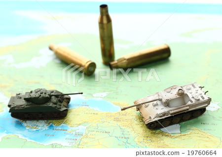 Map and tank 19760664