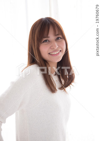 年輕的女士 19760679