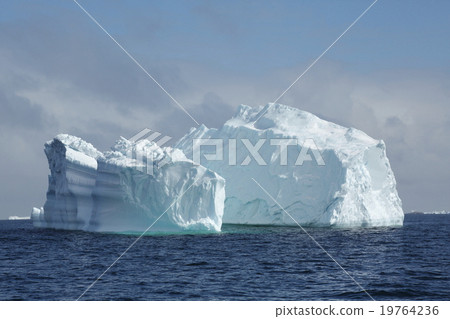 北極冰山 19764236