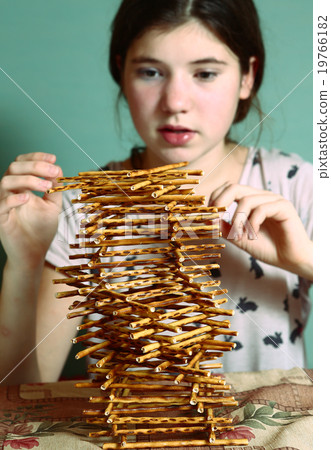 girl built house from cookies bar girl built house from cookies bar 19766182