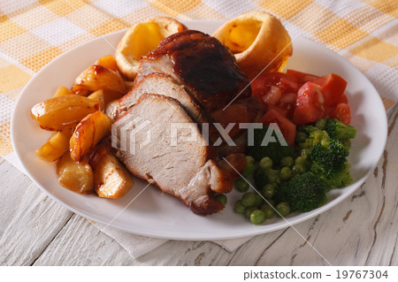 Sunday Roast 19767304