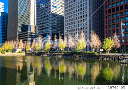 Tokyo Wada Kura moat and the streets of Otemachi 19769405