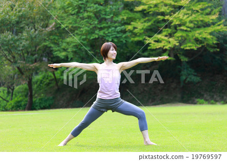 Hero's pose 2 19769597