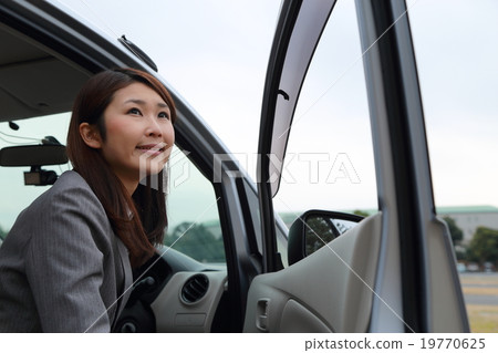 商務駕駛執照工作服車(女輕車司機商務女司機) 商務駕駛執照工作服車(女輕車司機商務女司機) 19770625