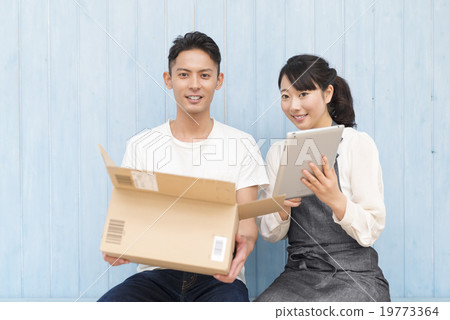 Couple lifestyle Couple lifestyle 19773364