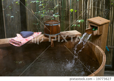 Onsen series : wooden bathtub with pink yukata 19773627