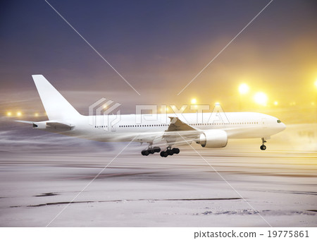 non-flying weather in airport non-flying weather in airport 19775861