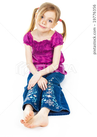 A beautiful girl child A beautiful girl child 19776356