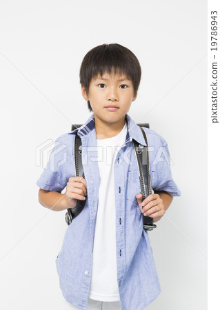 Portrait Elementary school boy 19786943
