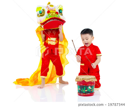 Asian kids 19787344