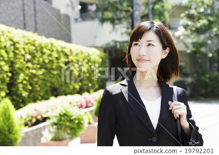 Business Business 19792201