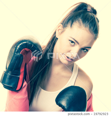 Fit woman boxing 19792923