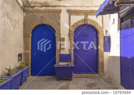 World Heritage · Street view from the wall of Essaouira 19793884