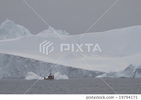 Arctic iceberg and fishing boat Arctic iceberg and fishing boat 19794171