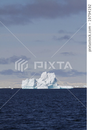 Arctic iceberg Arctic iceberg 19794192