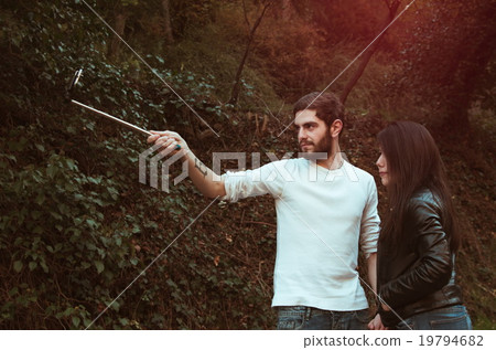 couple making selfie 19794682