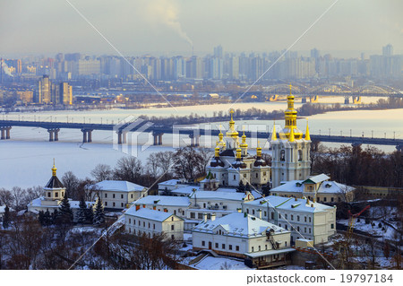 Kiev-Pechersk Lavra at winter 19797184