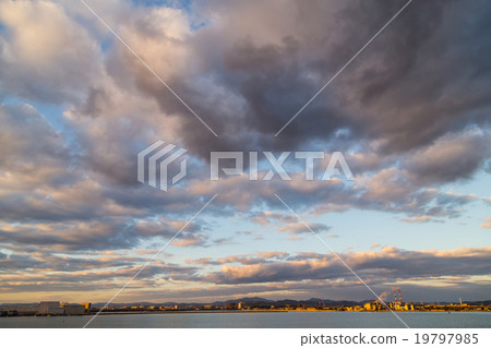 Cumulus clouds murphy clouds cloudy sky evening sunset wide sky sunny sky winter sky copy space character space Cumulus clouds murphy clouds cloudy sky evening sunset wide sky sunny sky winter sky copy space character space 19797985