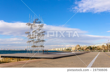 View of seafront in Thessaloniki - Greece 19798606