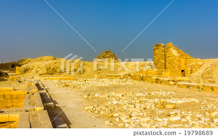 Tombs and pyramids at Saqqara - Egypt Tombs and pyramids at Saqqara - Egypt 19798689