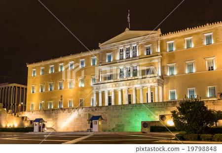 Hellenic Parliament at night - Athens, Greece 19798848
