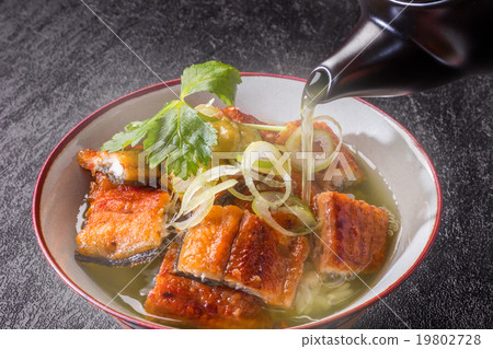 Eel ochazuke (rice with green tea and toppings) 19802728