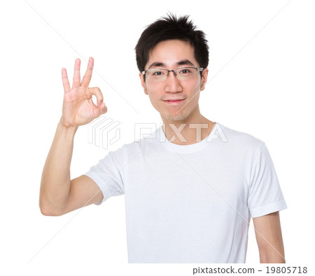 Man with ok sign 19805718