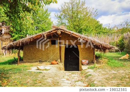 Little Hut Little Hut 19812381