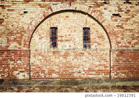 Immured Arch 19812391