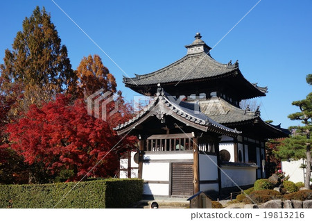 The sightseeing spot of Kyoto "Tofukuji": Kurajyo and the Shogunate 19813216