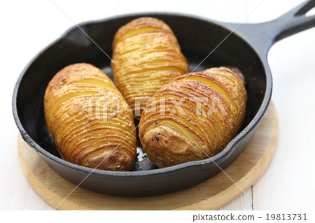 Hassel back potato Hassel back potato 19813731