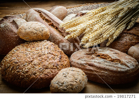 The Bread 19817271