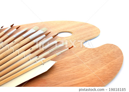 Painting brushes and palette 19818185