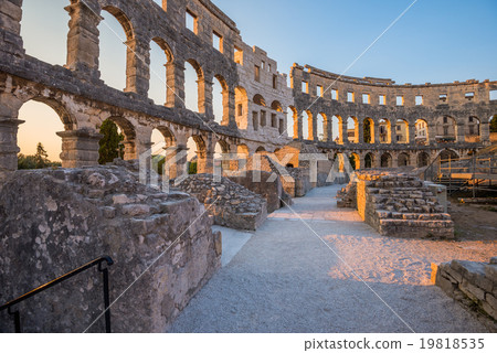 Ancient Roman Amphitheater in Pula, Croatia Ancient Roman Amphitheater in Pula, Croatia 19818535