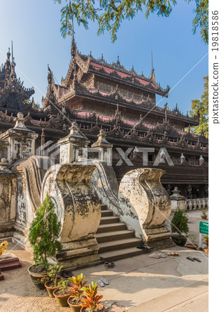 Shwenandaw Kyaung Temple or Golden Palace 19818586