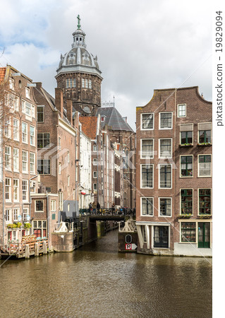 Amsterdam at night 19829094