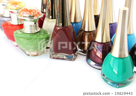 Nail polishes Nail polishes 19829443