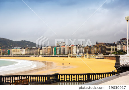 La Concha beach in autumn day at San Sebastian La Concha beach in autumn day at San Sebastian 19830917