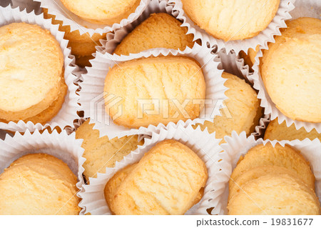 many sweet Shortbread cookie in white paper 19831677