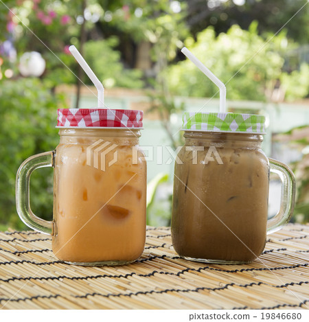 Ice Tea and Coffee Thai style 19846680