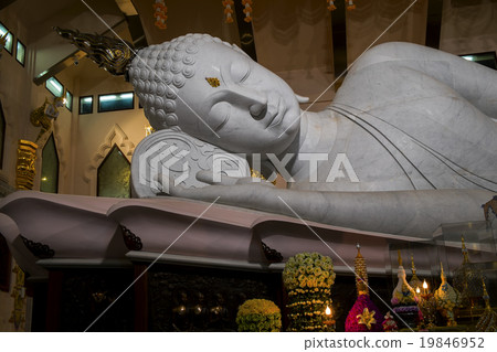 reclining Buddha reclining Buddha 19846952