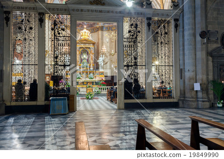 Funeral Ceremony In The Arezzo Cathedral 19849990