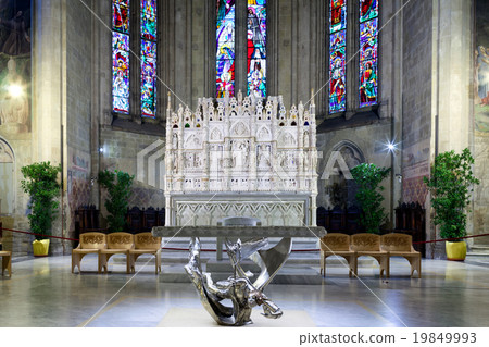 Presbytery of Arezzo Cathedral 19849993