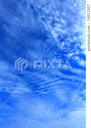  藍天和雲彩 19851957