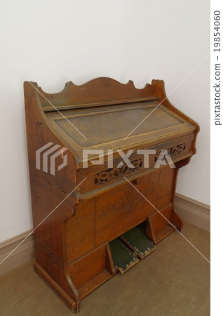 Made in Japan Old Lead Organ Japanese Musical Instrument made antique organ lid closure overlook vertical Made in Japan Old Lead Organ Japanese Musical Instrument made antique organ lid closure overlook vertical 19854060
