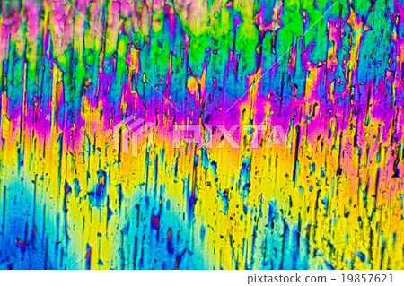 Photomicrograph of crystals of citric acid 19857621