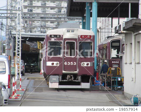 Hankyu Electric Railway 6300 Series 6353 F Shosen Sports Garage General inspection work in progress 19857914
