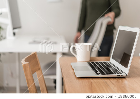 表照片 19860003