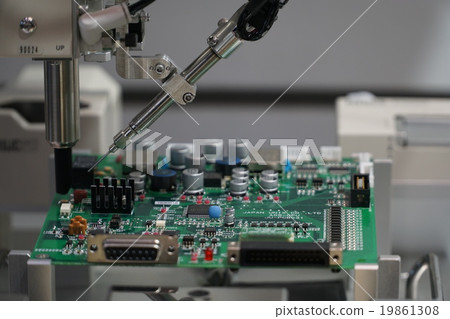 Precision machinery manufacturing with robot 19861308